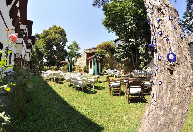 فندق Havuzlu Asmazlar Konagi