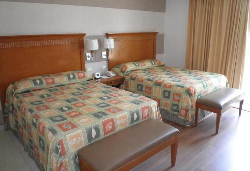 فندق Meson De La Rivera