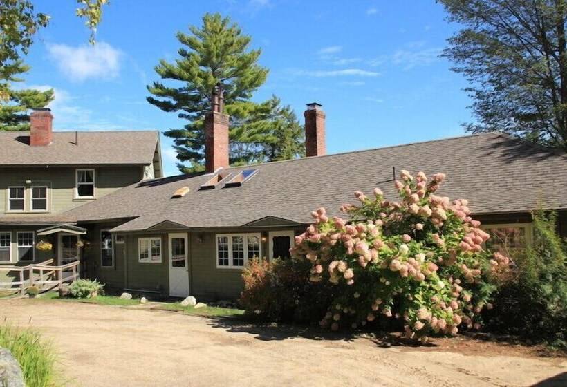 هتل Oliver Lodge