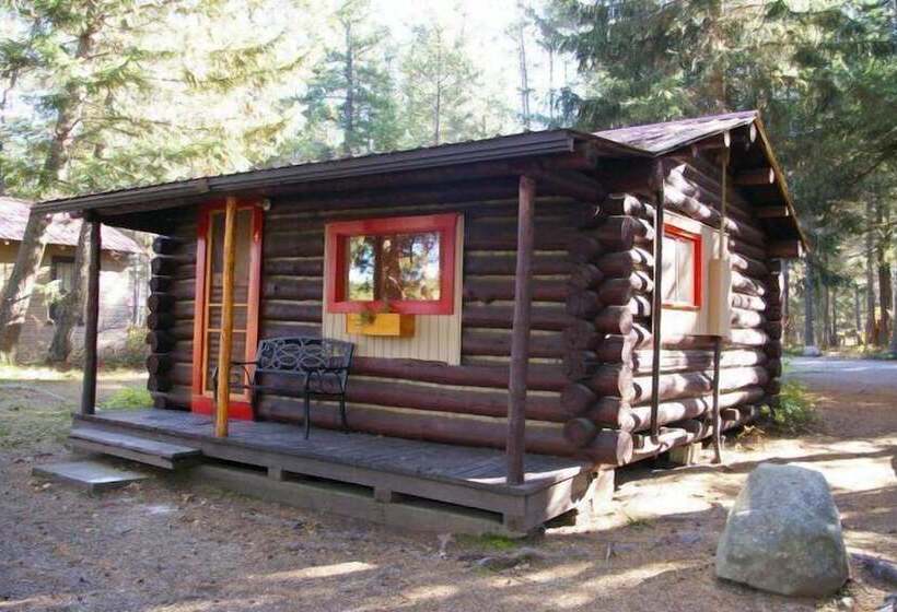 Lake Five Resort