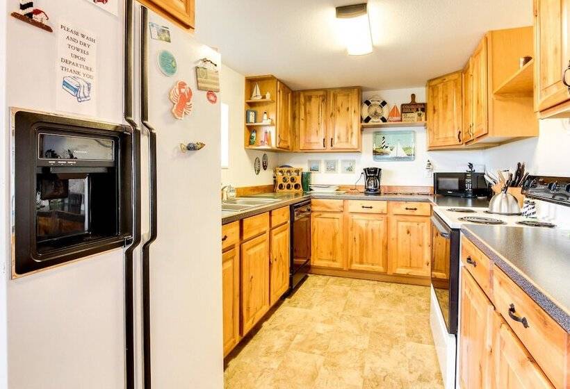 Logan S Sea Cabin