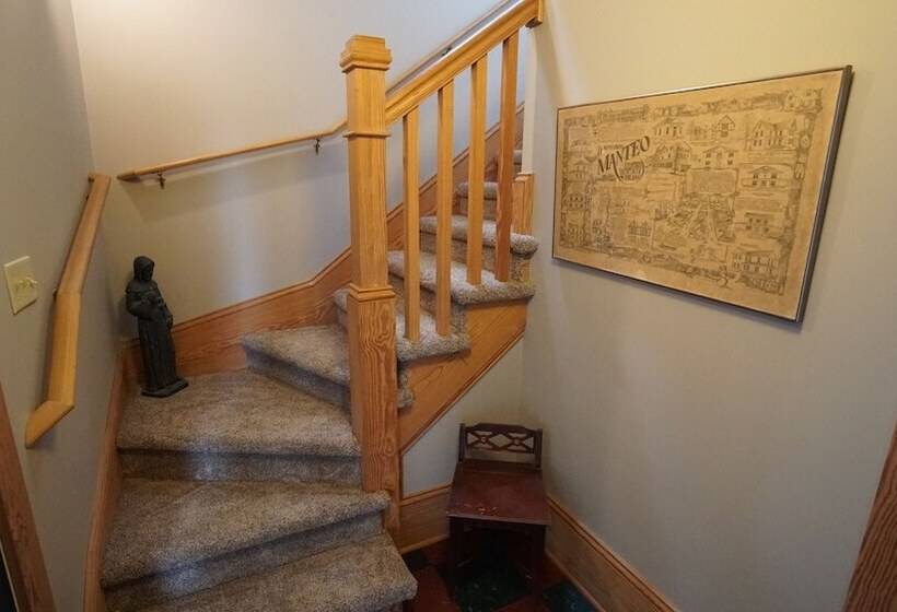 بنسيون Cameron House Inn