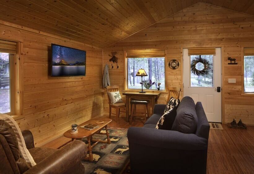 The Reclusive Moose Cabins