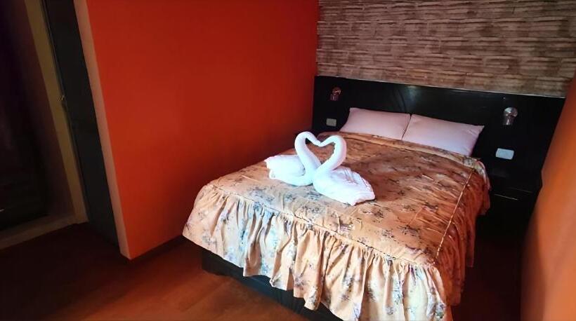 هاستل De Sal Reina Del Salar