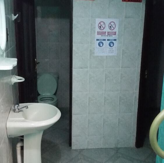 هاستل De Sal Reina Del Salar