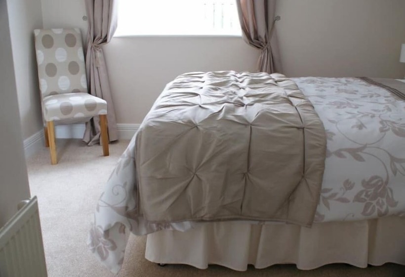 Eske Villa Bed & Breakfast