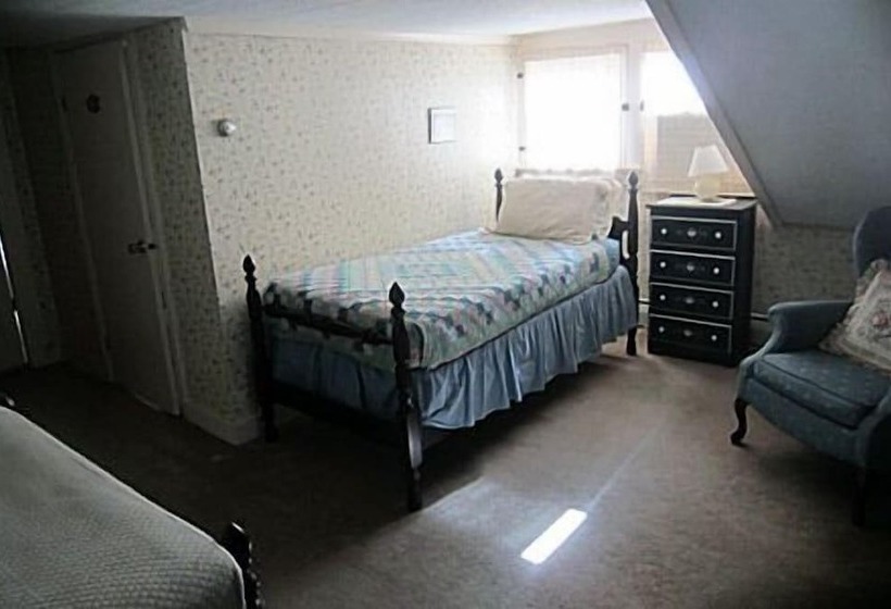 مبيت وإفطار Inn At Neshobe River