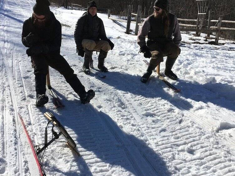 مبيت وإفطار Mt. Philo Inn