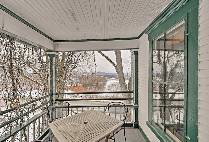 مبيت وإفطار Mt. Philo Inn