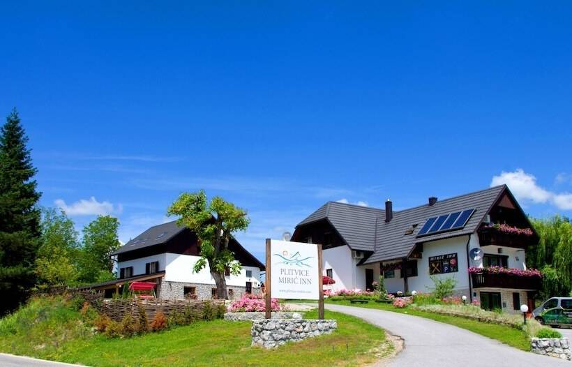 تختخواب و صبحانه Plitvice Miric Inn