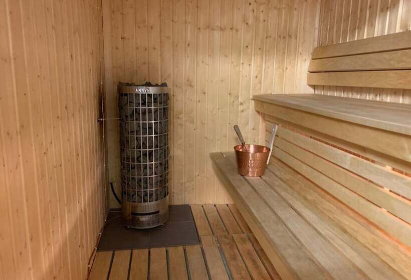 Fulufjällsgården   Hostel