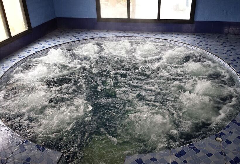 مسافرخانه Hosteria El Surillal