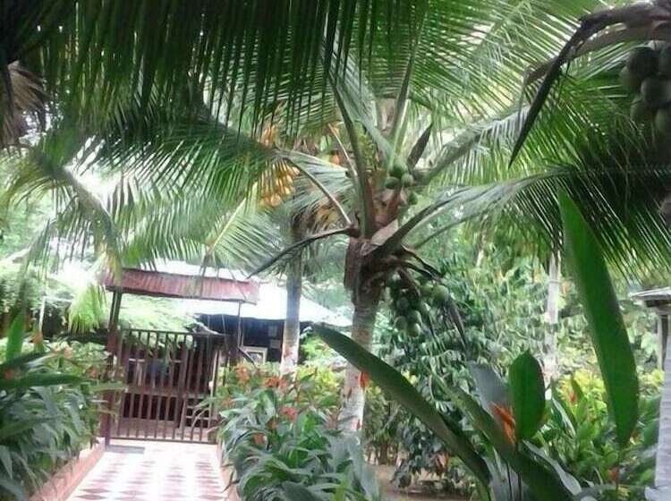 مسافرخانه Posada Los Delfines