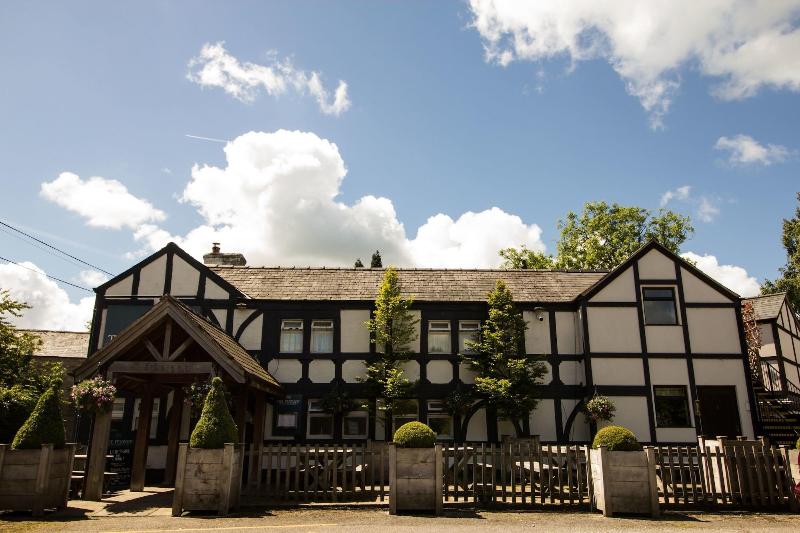 فندق فئة نجمة واحدة The Fenwick Steak & Seafood Pub