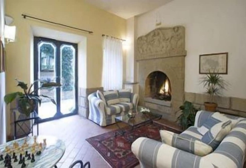 فندق Albergo Scilla