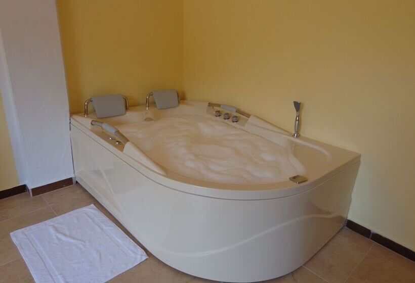 هتل Aqua Park El Surillal