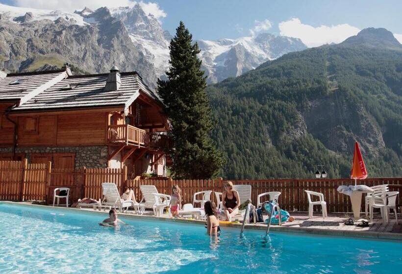 ホテル Hôtel Castillan