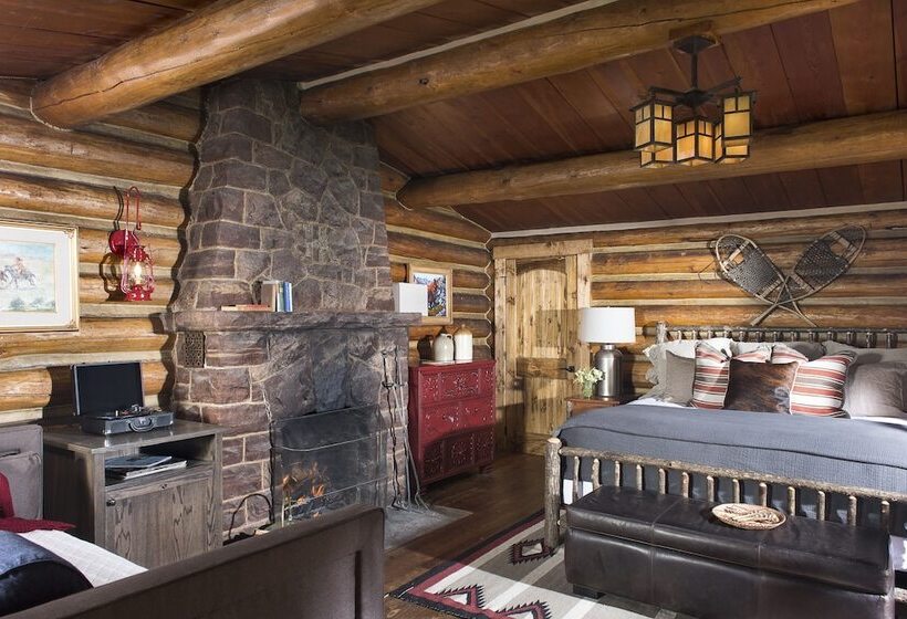 فندق Lone Mountain Ranch