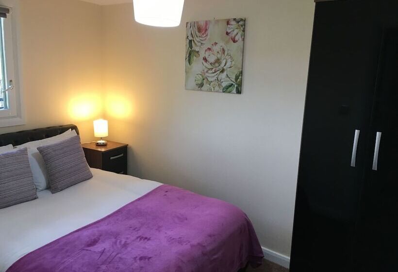 هتل Starlite Serviced Apartments
