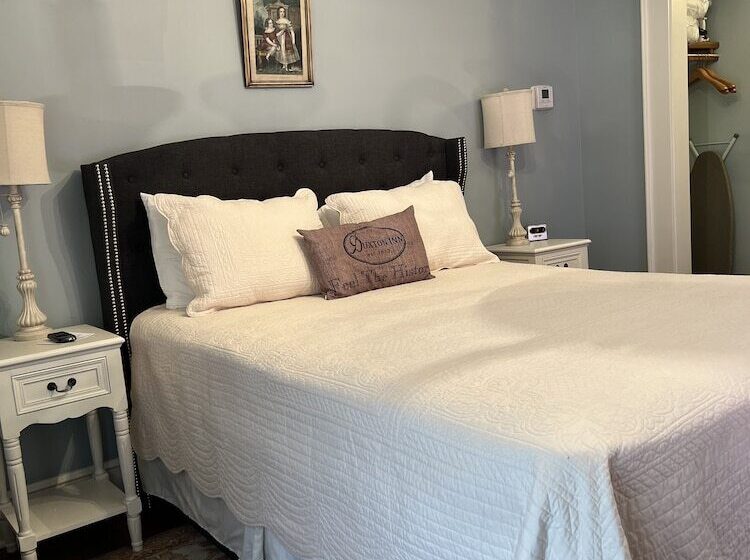 هتل The Buxton Inn