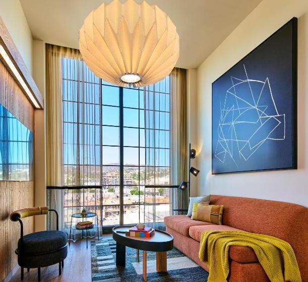 فندق Hollywood Volume, A Tribute Portfolio