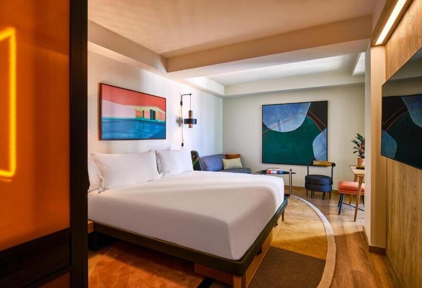 فندق Hollywood Volume, A Tribute Portfolio