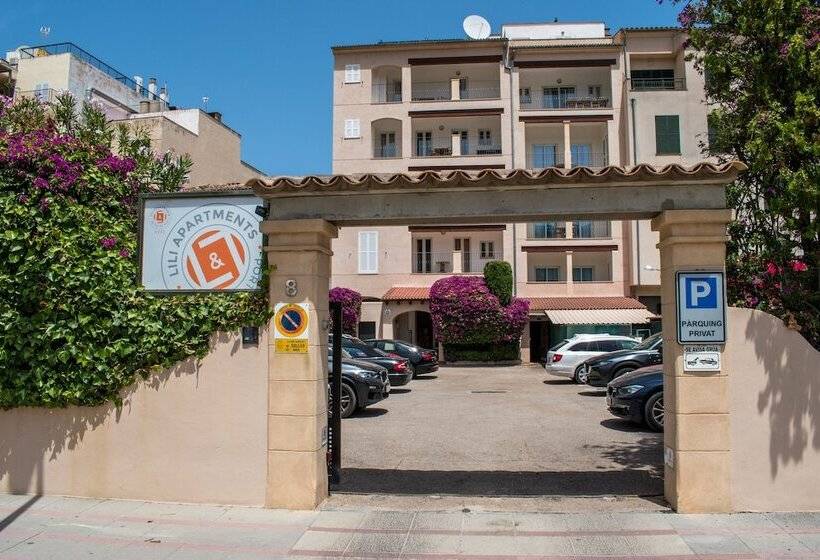 Lili Apartments