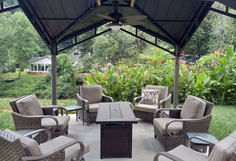 モーテル The Carter Lodge On The River