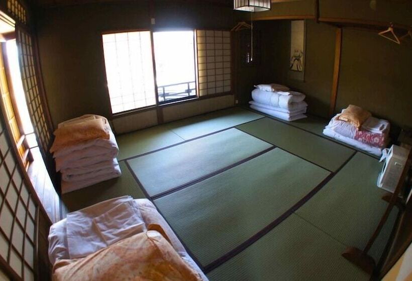 بنسيون Guesthouse Iori