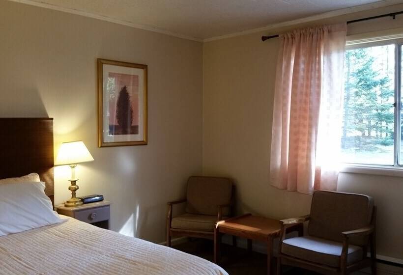 Pine Cone Motel