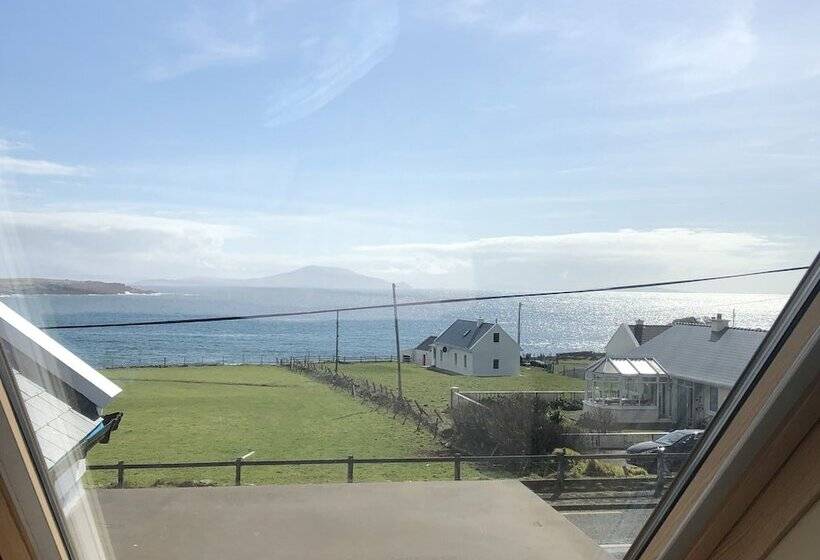 مبيت وإفطار Teach Cruachán Large Group Holiday Home