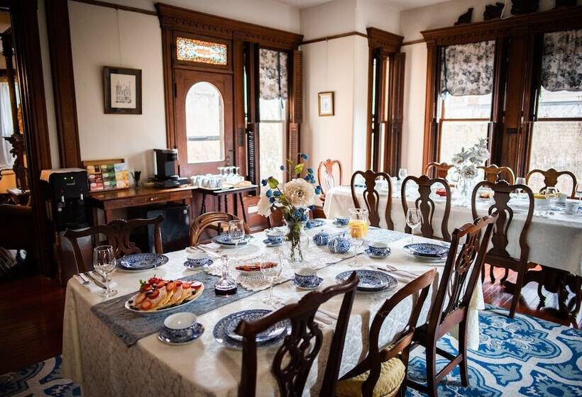 The Gage Mansion B&b