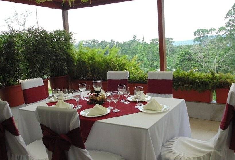 هتل Christian Resort