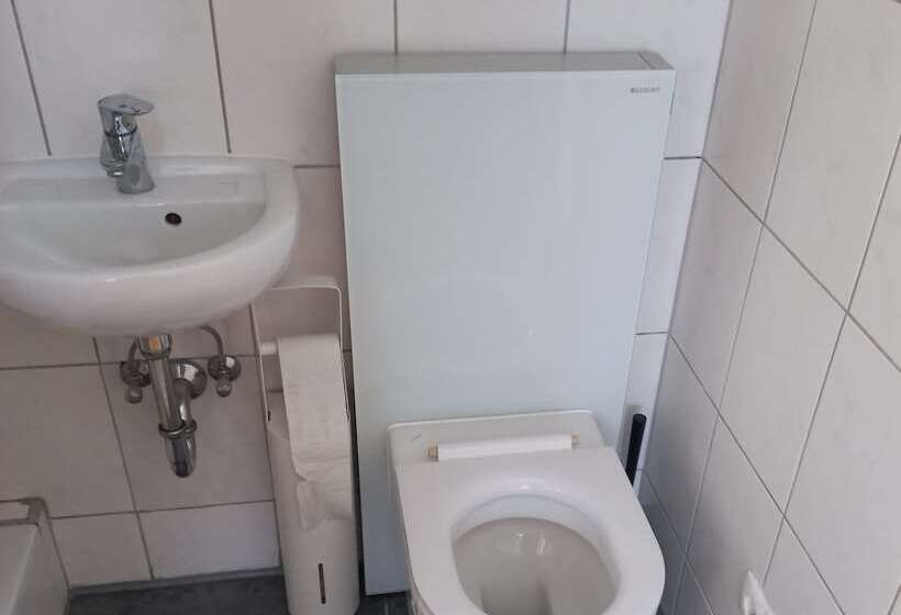 هتل Hostel Bregenz