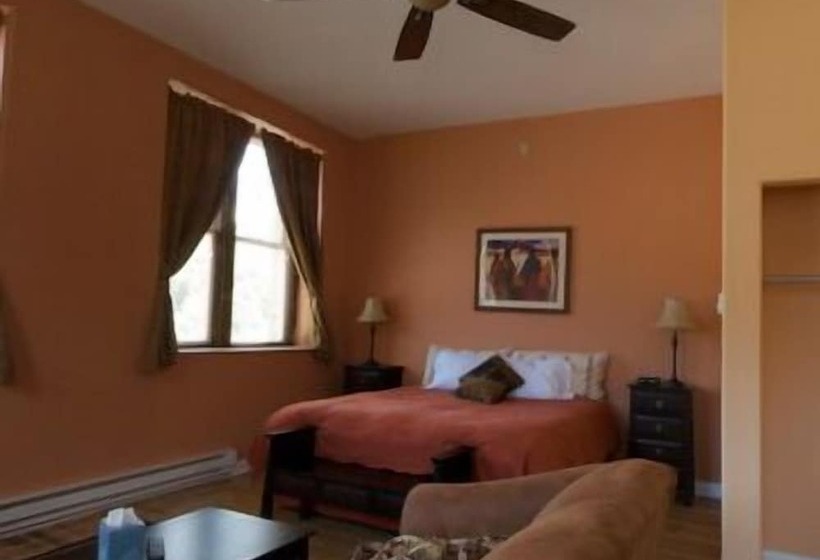 בית מלון כפרי Suites At The Red Rock Vacation Rentals