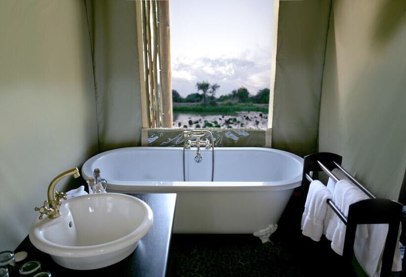 Отель Thula Thula Game Lodge