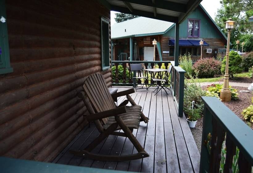 Moon River Cabins
