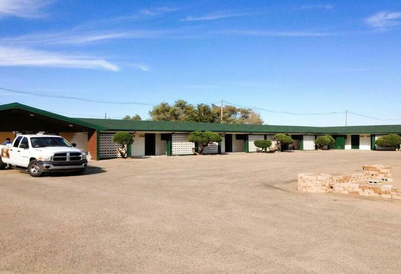 فندق على الطريق Hometown Inn Lakin