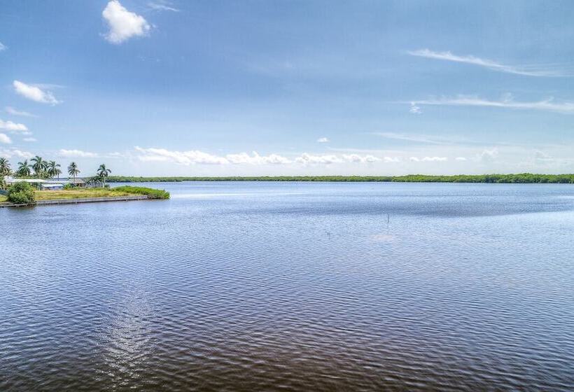 Pine Island Paradise Resort