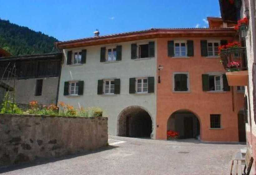 إقامة Appartamenti Pellizzano