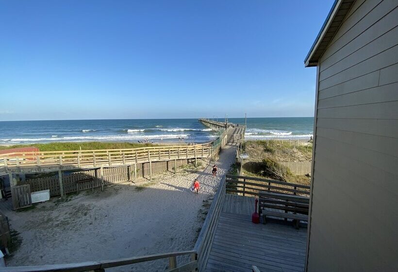 Seaview Pier And Motel