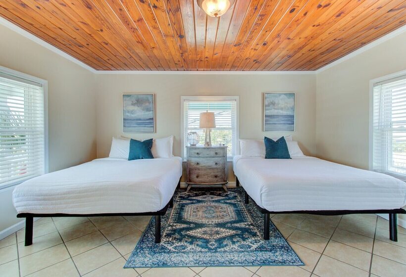 Seawitch Motel