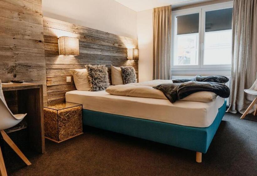 ホテル Goldene Steig