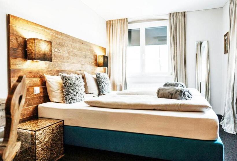 ホテル Goldene Steig