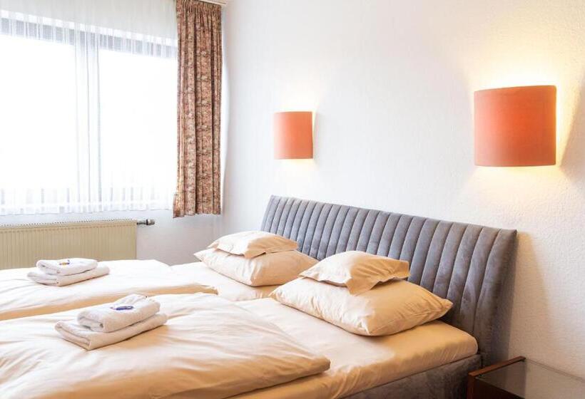 Отель Kelkheimer Hof