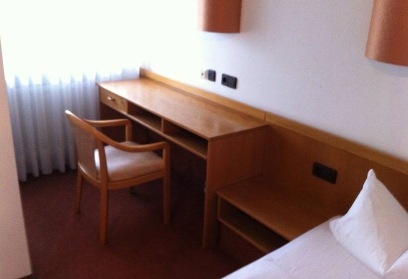 בית מלון כפרי Bacchusstube Garni