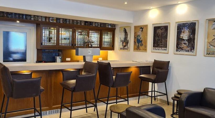 호텔 Garni  Am Ellinger Tor