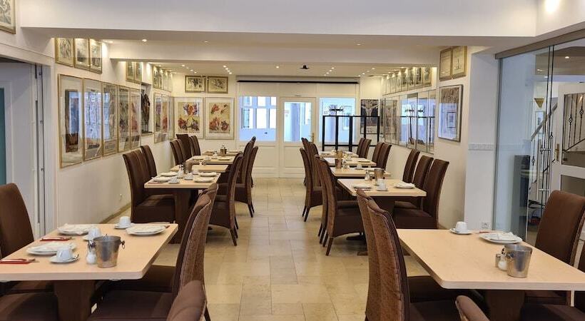 호텔 Garni  Am Ellinger Tor