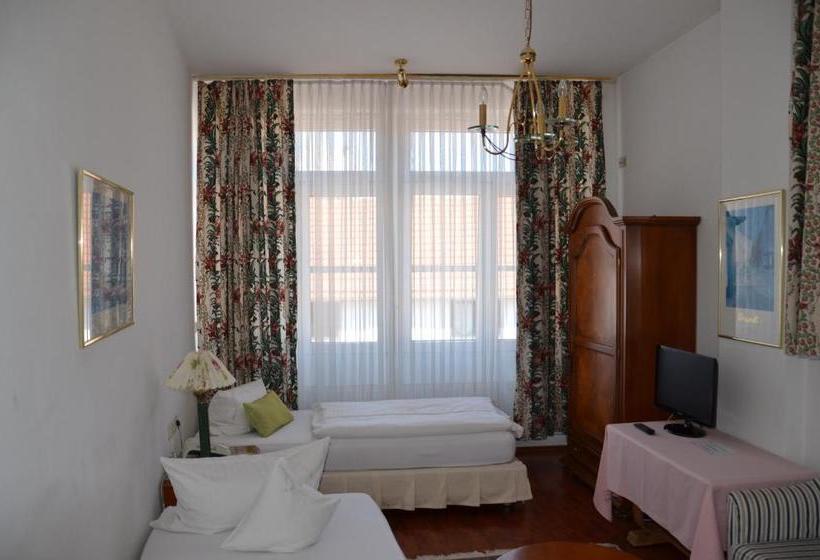 בית מלון כפרי Masell