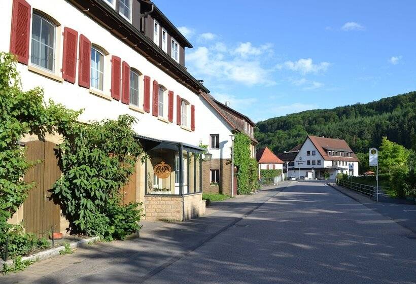 Пансион Die Krone Am Fluss   Landhotel Sindringen